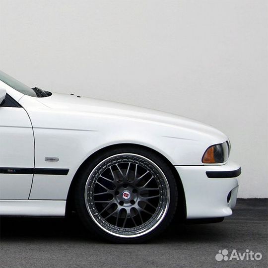 Крыло переднее правое в цвет BMW 3 series E46