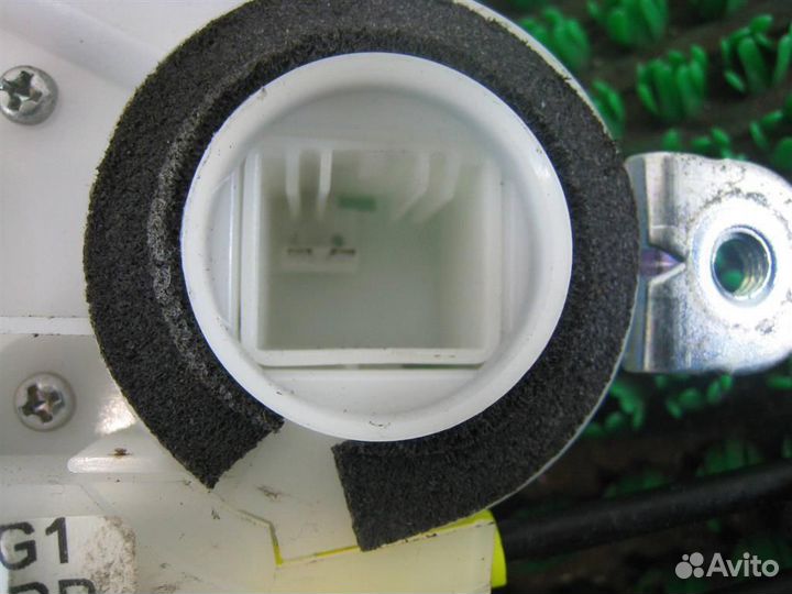 Замок двери задней левой Honda CR-V 3 (RE) 2007