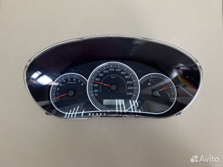 Панель приборов Subaru Impreza