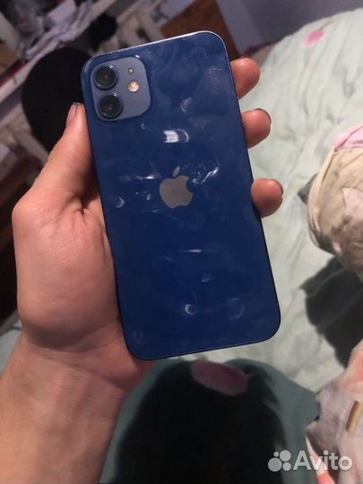 iPhone 12, 64 ГБ
