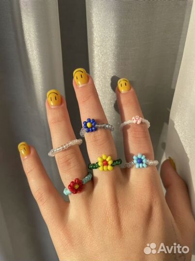 Украшения из бисера