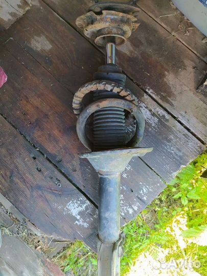 Задняя стойка