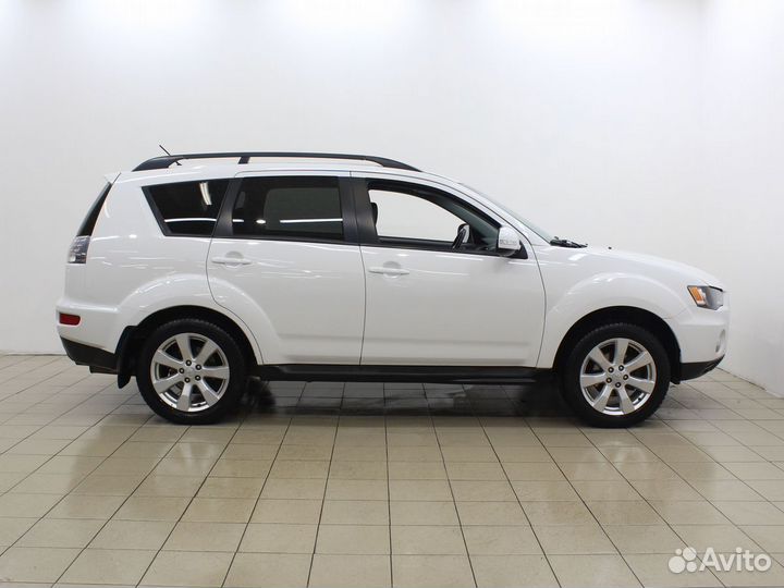 Mitsubishi Outlander 2.4 CVT, 2012, 159 980 км