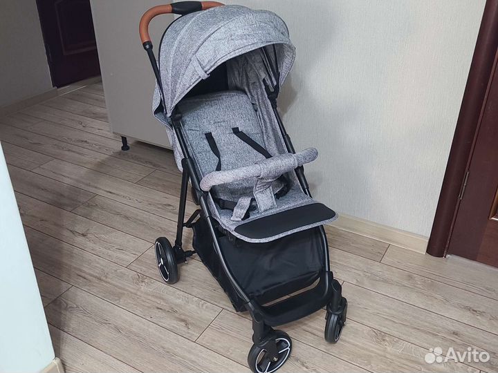 Прогулочная коляска на прокат