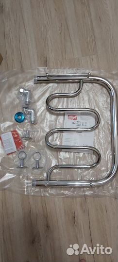 Полотенцесушитель в ванную комнату 50х40 с полкой