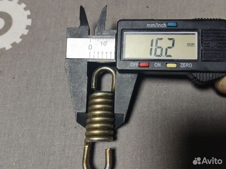 Пружина амортизации детской коляски