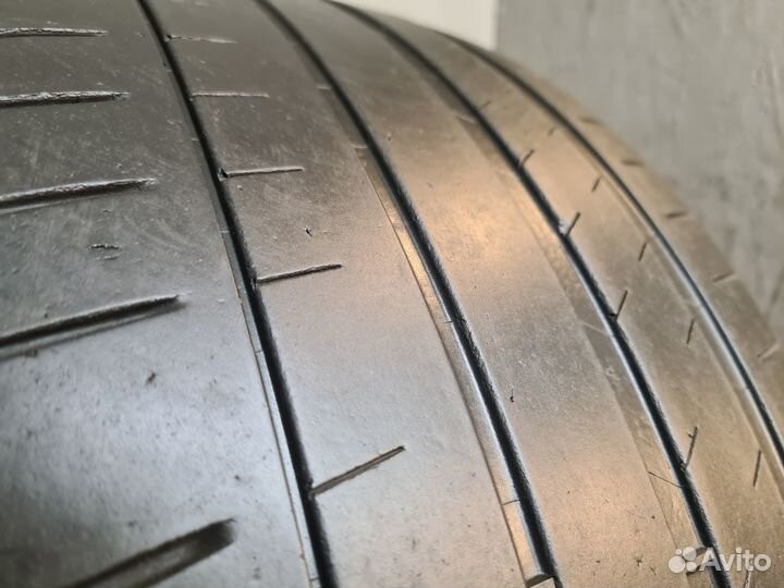 Michelin Pilot Sport 4 285/35 R22