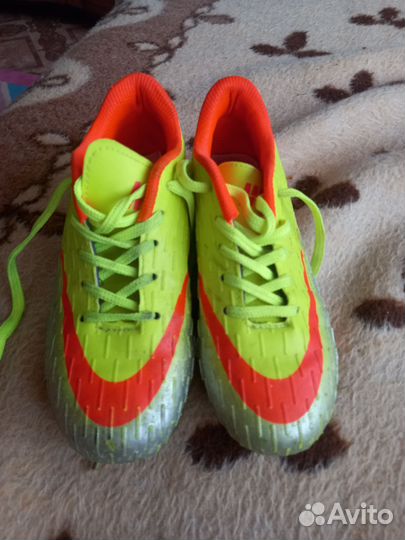 Футбольные бутсы