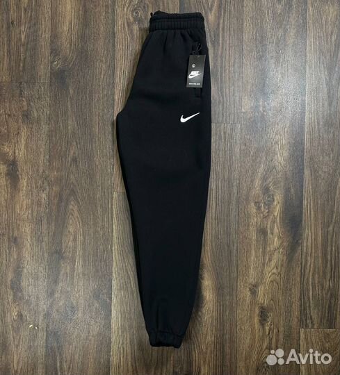 Спортивные штаны nike