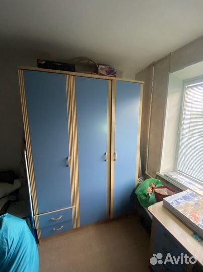 Комод и компьютерный стол