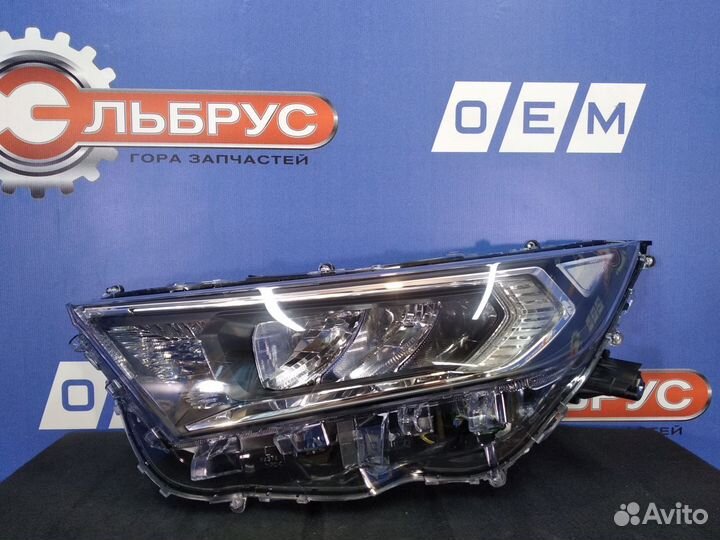 Фара левая Rav4 50