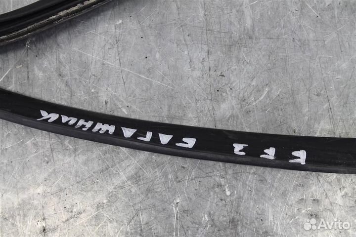 Уплотнитель багажника Ford Focus 3 2011