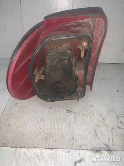 Стоп-сигнал задний правый Ford Galaxy минивэн NSE