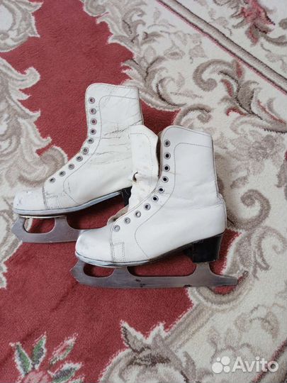 Коньки фигурные