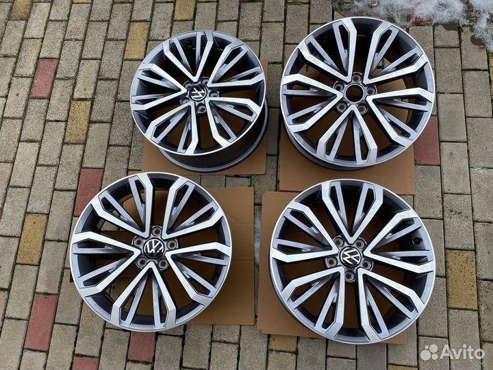 Оригинал Volkswagen Taos R18 Passat Jetta Tiguan