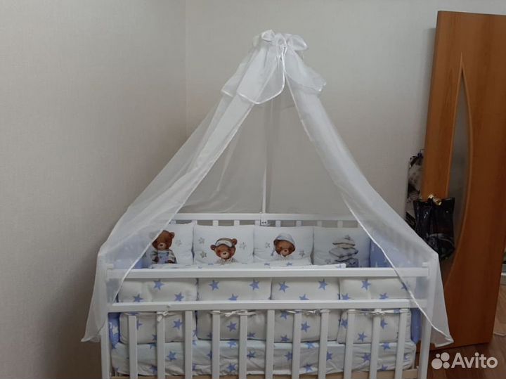 Детская кроватка