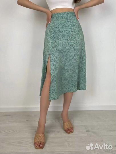 Юбка летняя легкая новая с разрезом 42-46