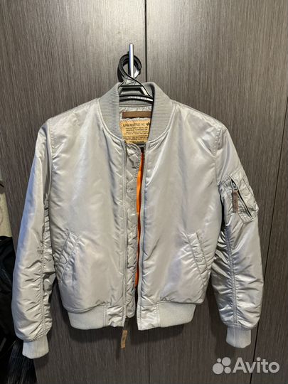 Бомбер alpha industries мужской