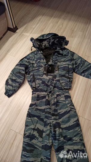 Форма охранника с капишоном