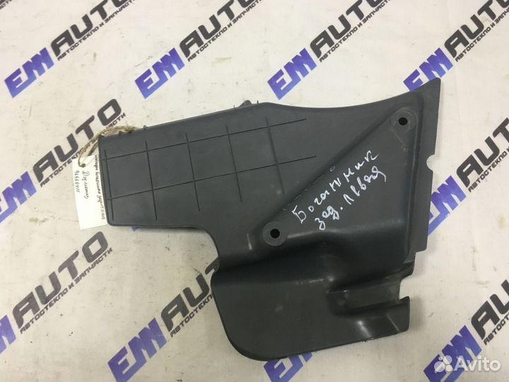 Накладка багажника задняя левая Дэу Матиз