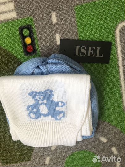 Шапка и шарфик в комплекте новые