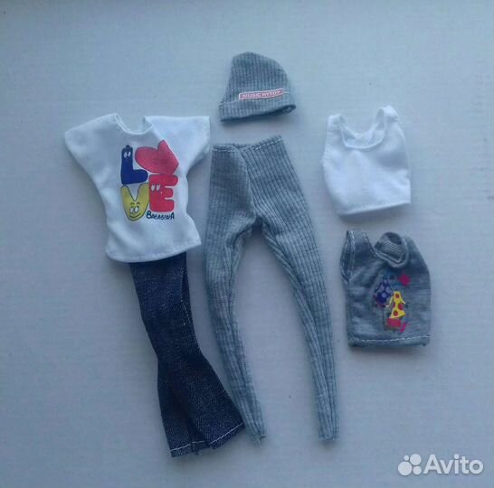 Одежда и обувь для кукол Барби