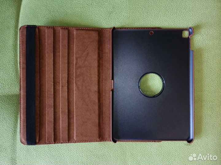 Чехол на iPad