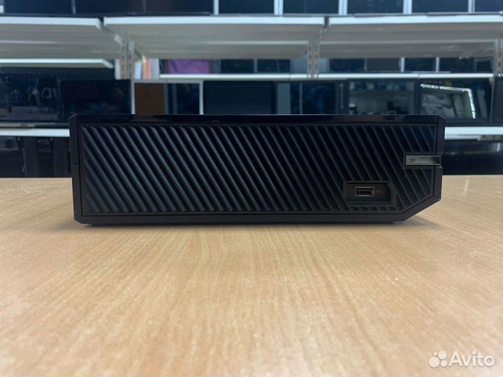 Игровая приставка Xbox One 500gb