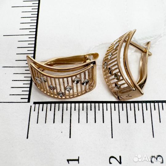 Золотые серьги