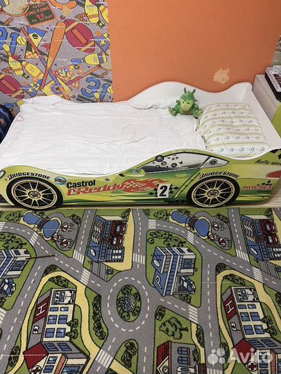 Детская кровать машинка