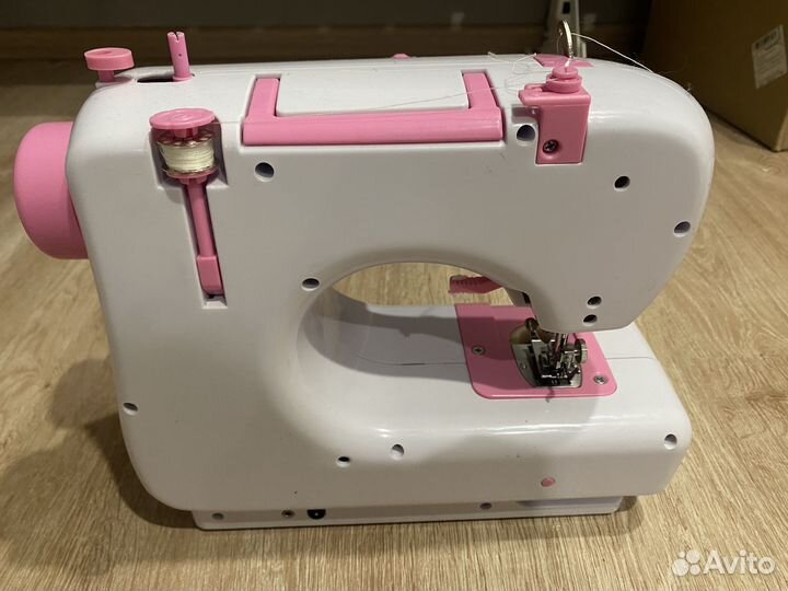 Швейная машина Jaguar