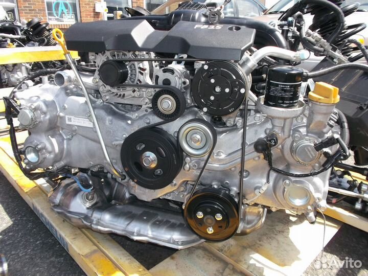 Двигатель на Субару 2,5 FB25