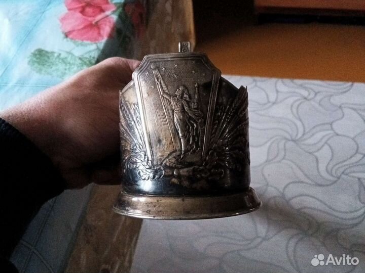 Подстаканник девушка спутник