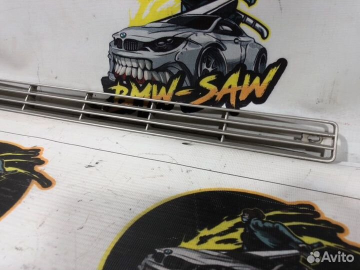 Молдинг на крыло задний Audi Coupe 81/85 1985