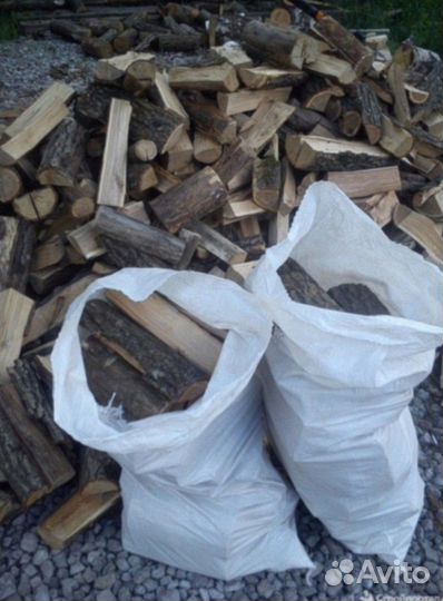 Дрова колотые дуб