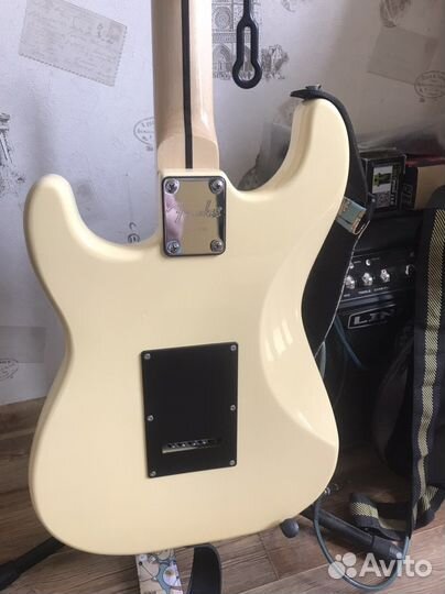 Реплика Fender Stratocaster