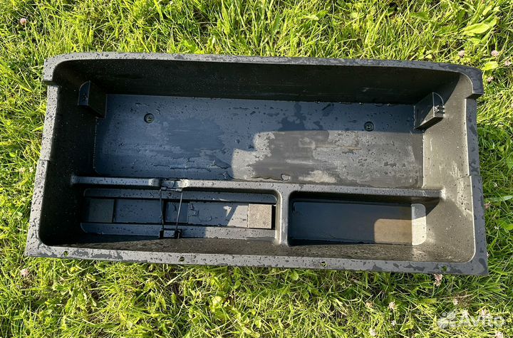 Ящик для инструментов Toyota RAV4 III (XA30)