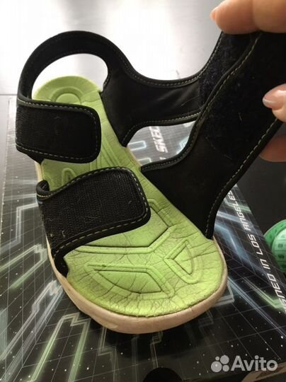 Сандали светящиеся для мальчика Skechers р. 36 б/у