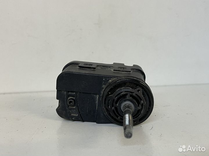 Корректор фары Kia Cerato 2018 Церато Picanto 17г