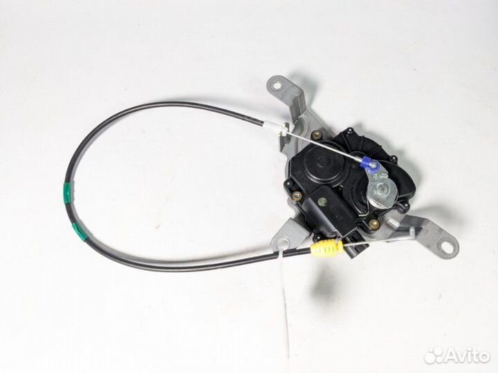 Активатор замка двери задний правый Nissan Serena