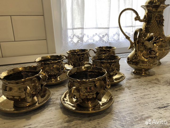 Кофейный сервиз золотой