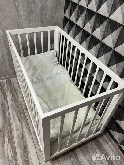 Детская кроватка без маятника