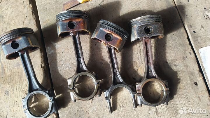 Шатуны с поршнями на G4EE
