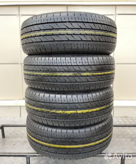 Toyo Tranpath J48 215/60 R17