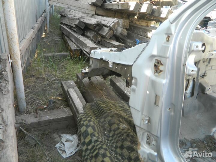 Панель передняя Kia Sorento 2002-2011