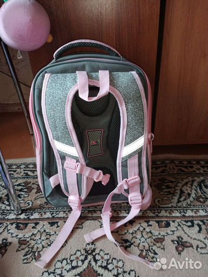 Рюкзаки ранцы для школы