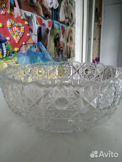 Вазы хрустальные,фарфоровая,индийская.колокольчик