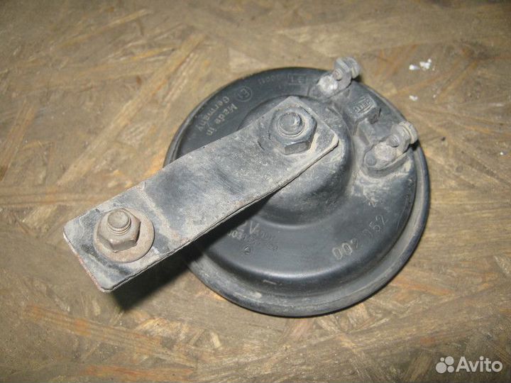 Сигнал звуковой Mercedes-Benz W220