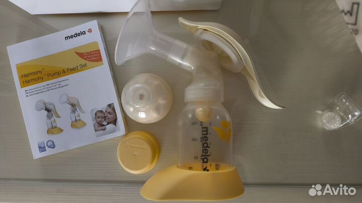 Молокоотсос medela ручной