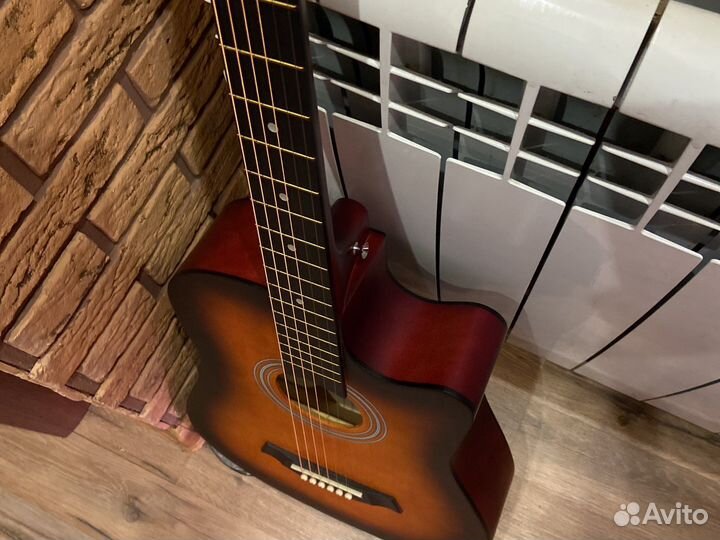 Гитара акустическая с отличным звуком